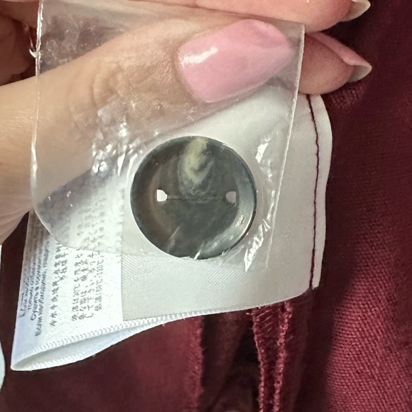 BCBGeneration Burgundy Boyfriend Fit Lightweight Blazer - Size Small - Picture 6 of 6